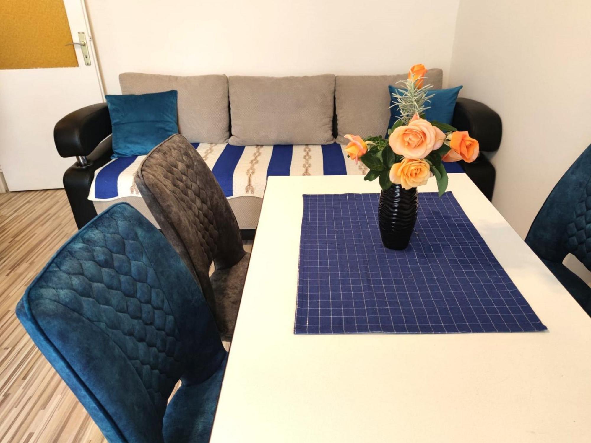 Apartament Taja *